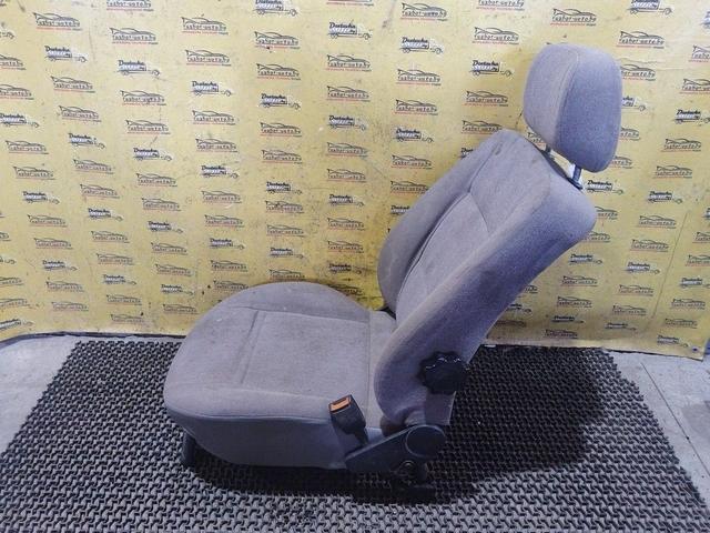 Сиденье переднее правое LG5YGV Audi 80 - Фото 6