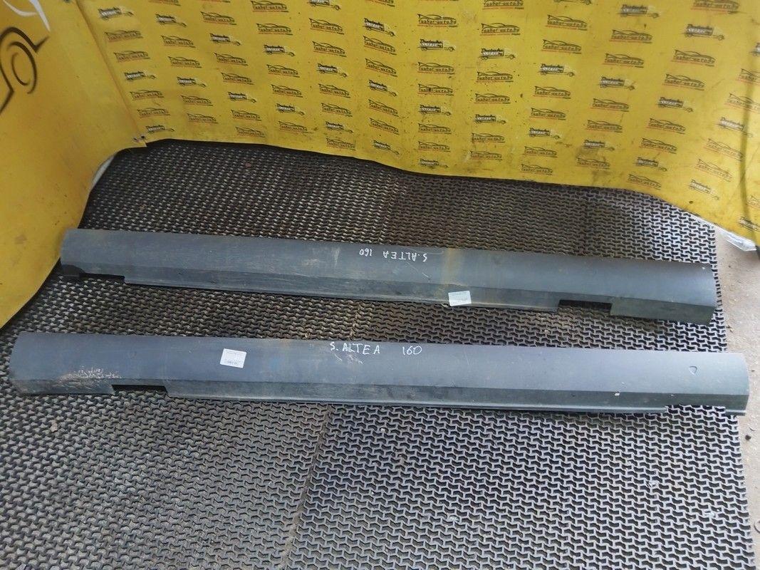 Накладка на порог 825Q4J Seat Altea - Фото 1