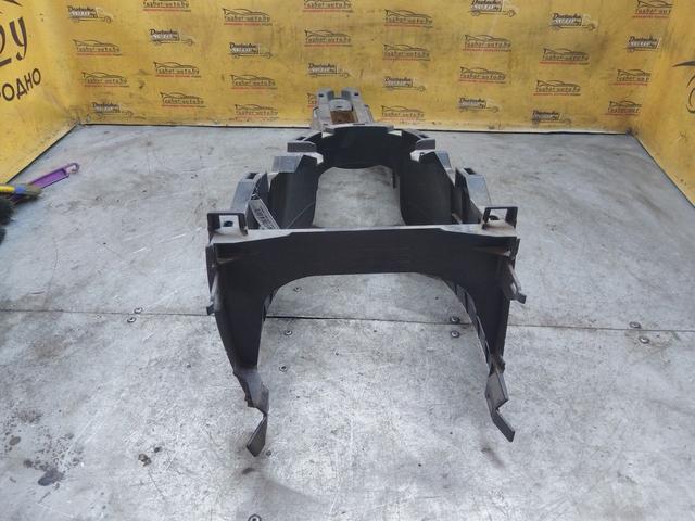 Консоль салона (кулисная часть) NXH075 Ford Fiesta купить в магазине запчастей бу