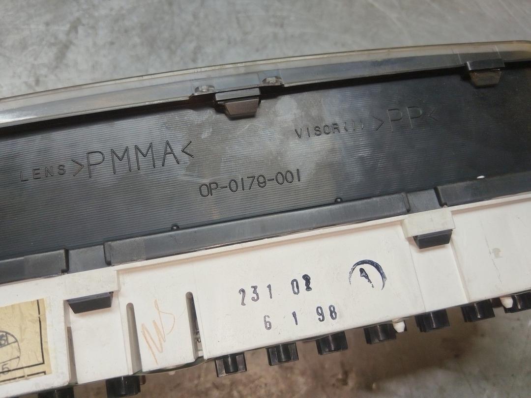 Щиток приборов (приборная панель) ADHN8Z Mitsubishi Carisma - Фото 7