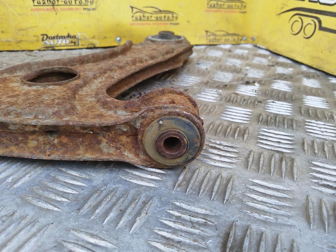 Рычаг передний правый JR1C3U Volkswagen Jetta купить