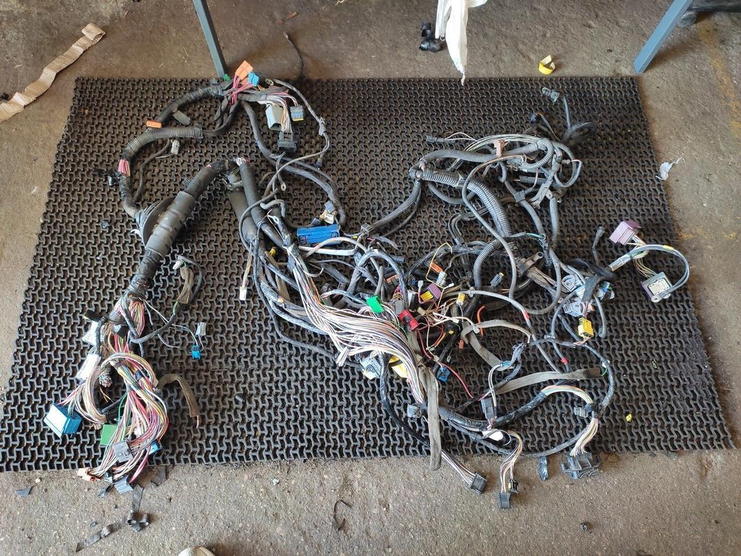 Проводка YWN8E0 Renault Laguna