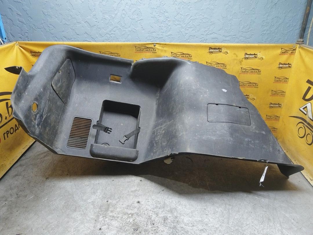 Обшивка багажника XPTJ03 Mitsubishi Carisma купить с доставкой