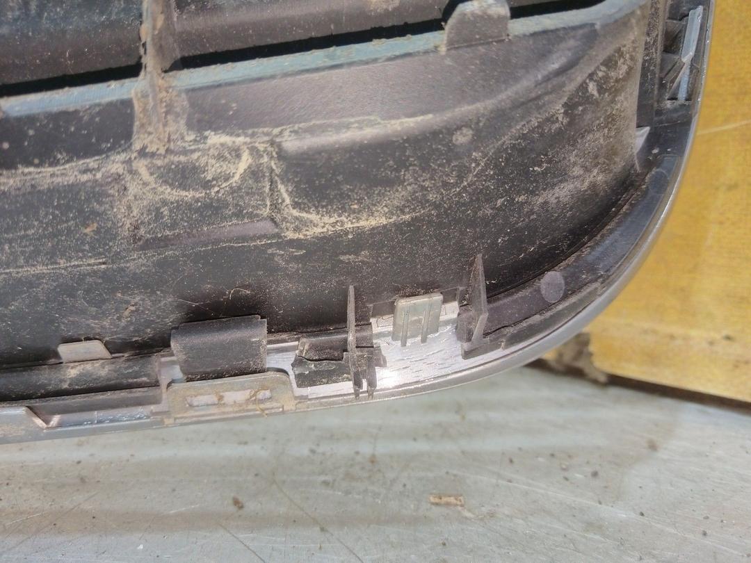 Решетка радиатора 1EQN5L Volkswagen Passat undefined