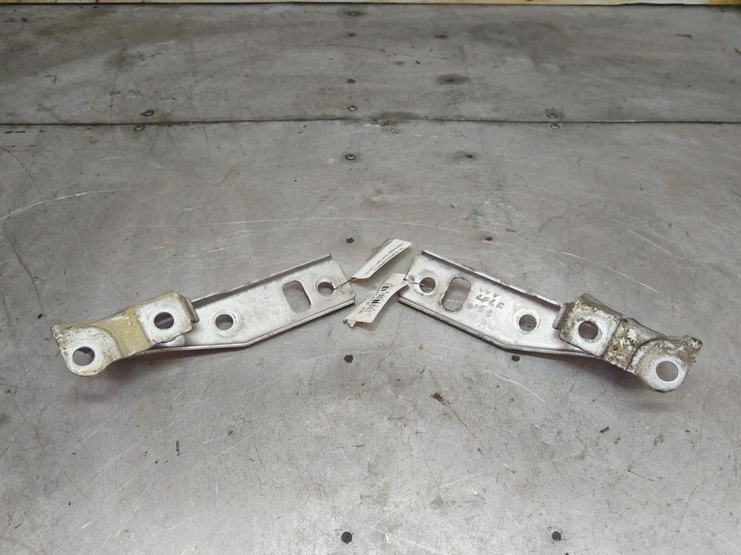 Петля капота 8P8M1U Volkswagen Golf - Фото 3