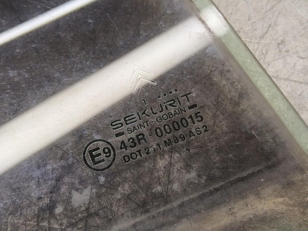 Стекло двери задней правой OLOE69 Citroen Xsara Picasso купить