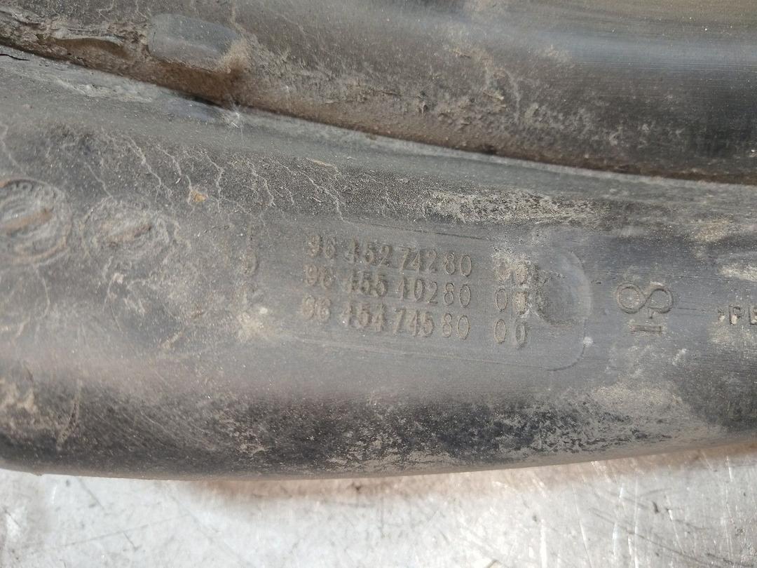 Горловина топливного бака 7O1YVZ Citroen Xsara Picasso купить в магазине запчастей бу