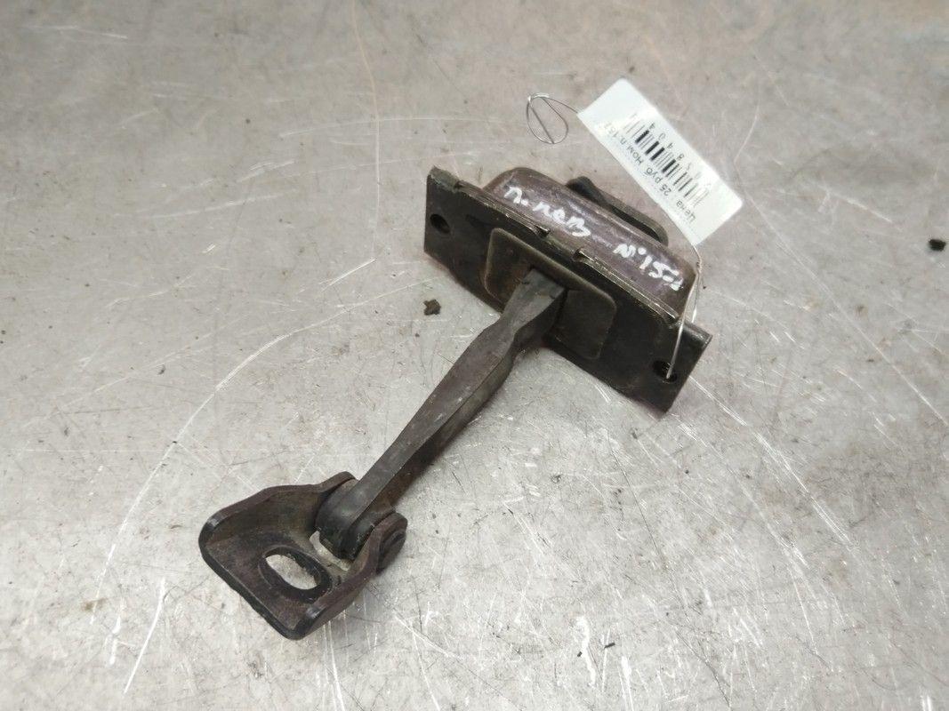 Ограничитель открывания двери передней T0BFE9 Mercedes A W168 - Фото 4