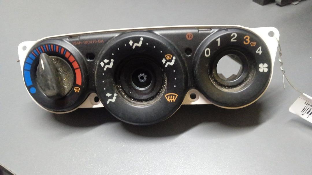 Блок управления печки/климат-контроля 4R10E3 Ford Focus купить с доставкой