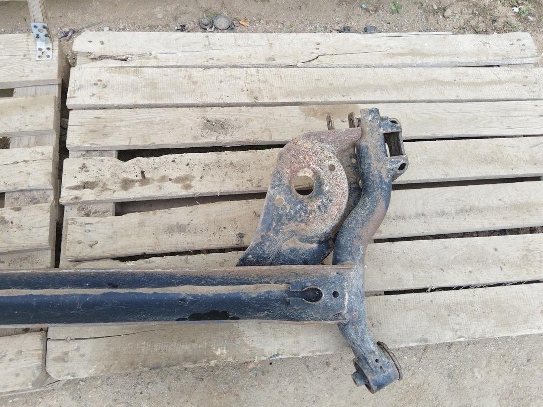 Балка подвески задняя EM0FKF Geely LC Cross undefined