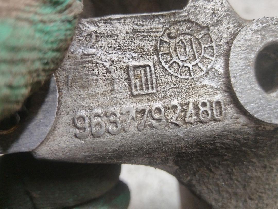 Кронштейн двигателя B8ZFWL Citroen Xsara Picasso - Фото 4