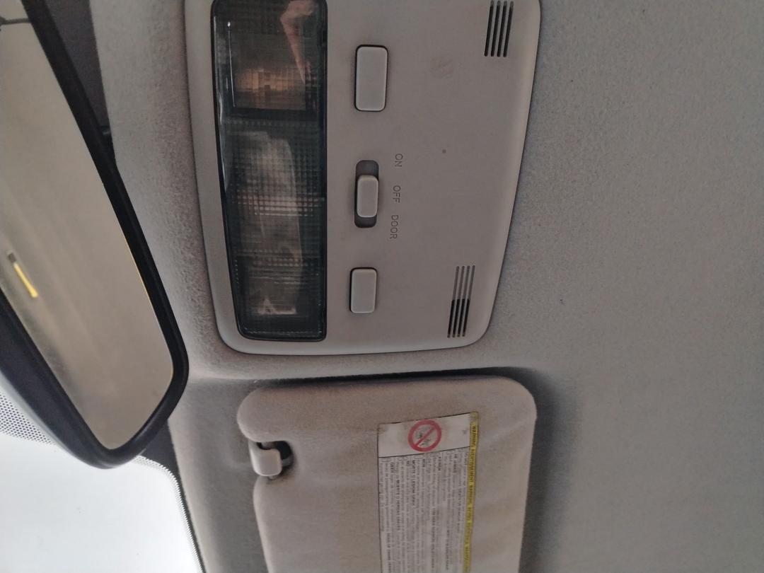 Фонарь салона (плафон) 7KM59Y Toyota Corolla Verso