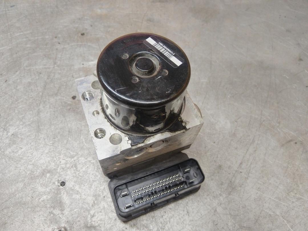 Блок ABS CNI072 Volvo XC70 купить на авторазборке