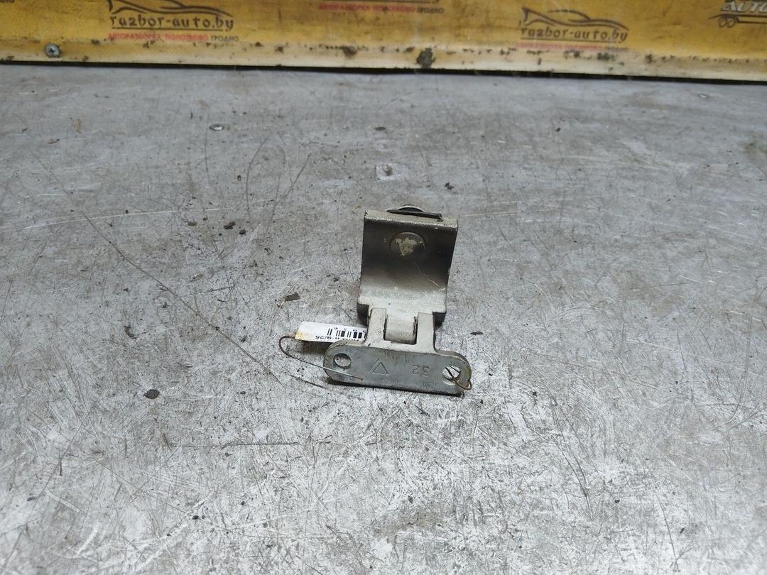 Петля крышки багажника NY8P6Q Volkswagen Polo купить в магазине запчастей бу