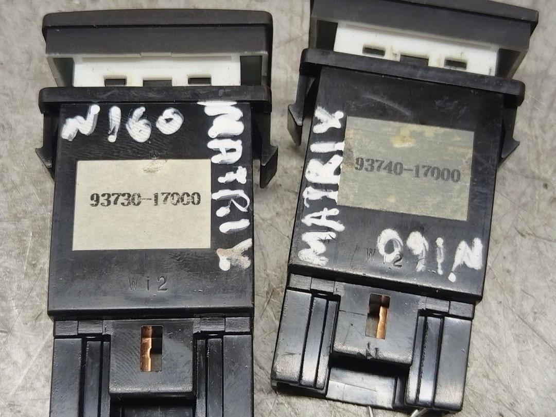 Кнопка противотуманных фар QT188L Hyundai Matrix купить в магазине запчастей бу