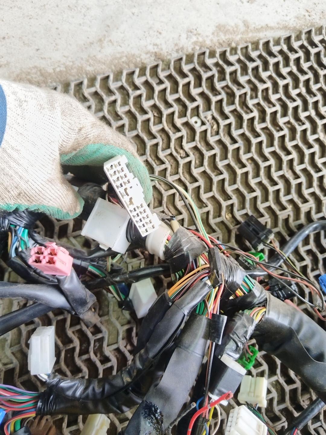 Проводка салона 2VUU1A Subaru Forester undefined