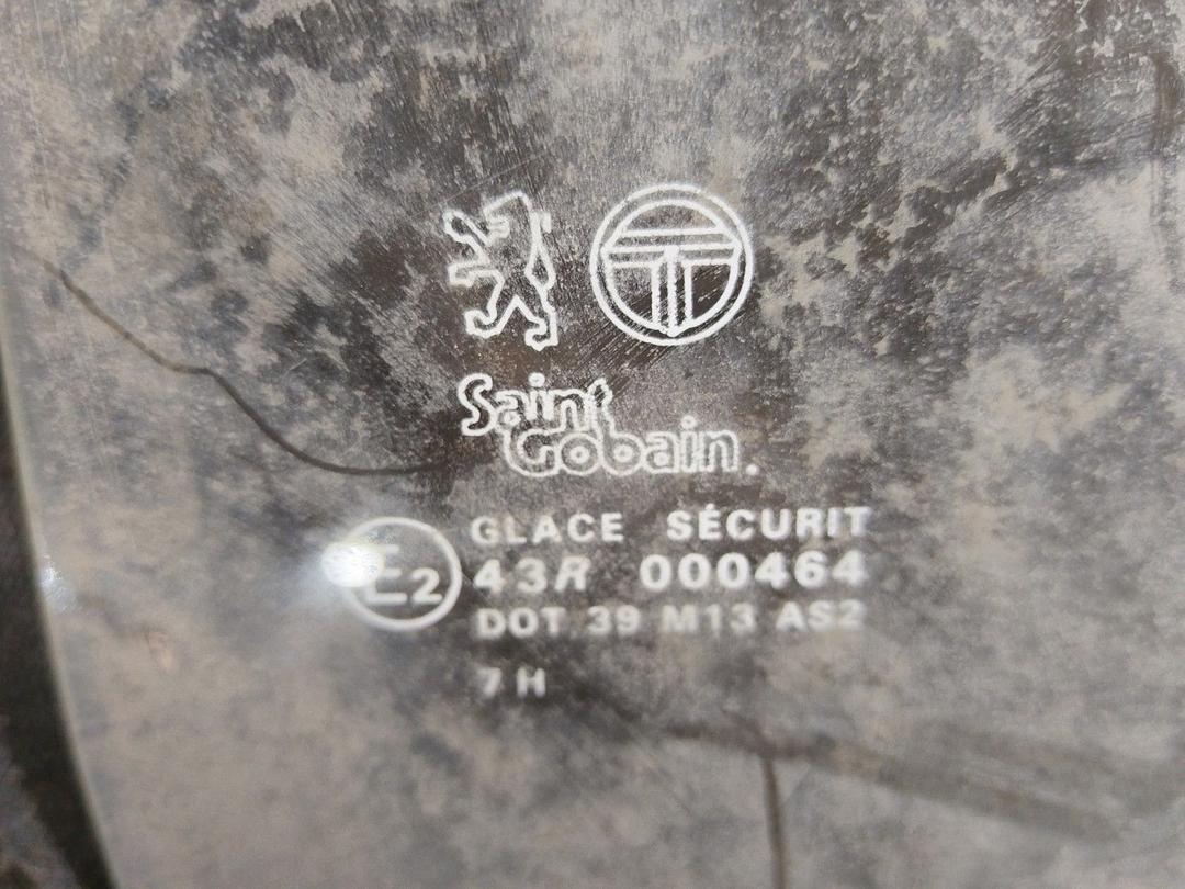 Стекло двери передней правой JKSD8C Peugeot Expert купить