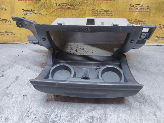 Бардачок YOD5J4 Citroen C4 Picasso undefined