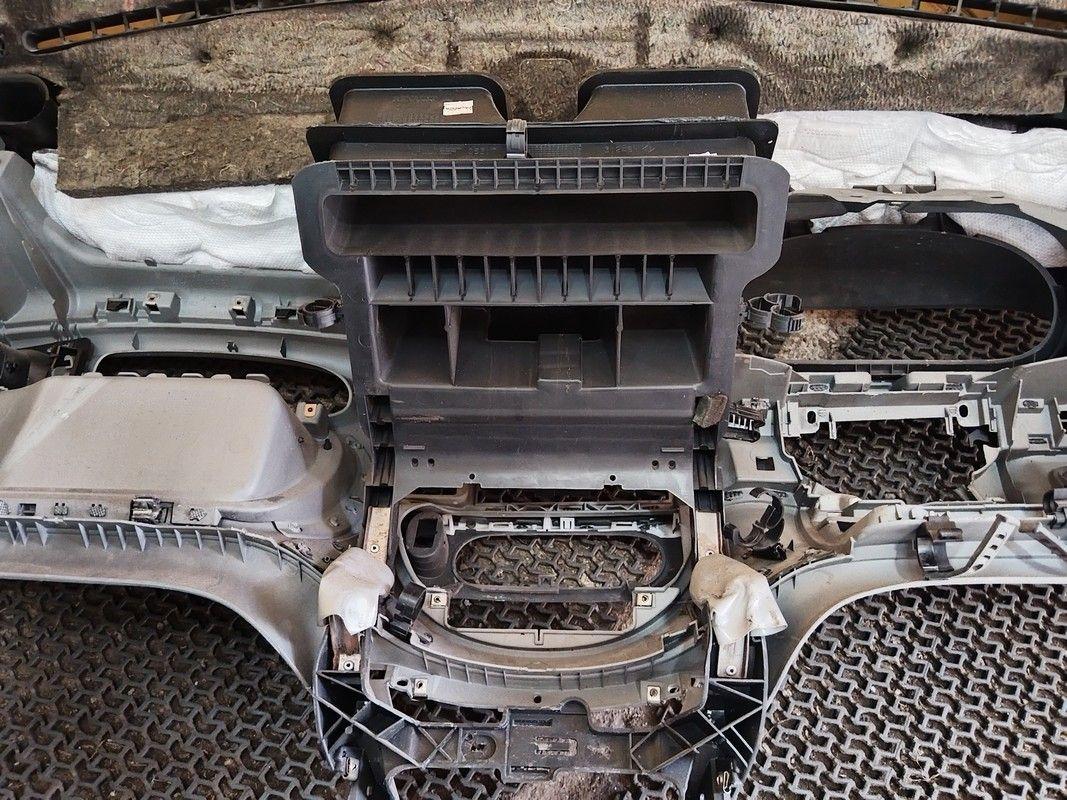 Панель передняя салона (торпедо) BN94WA Renault Scenic undefined