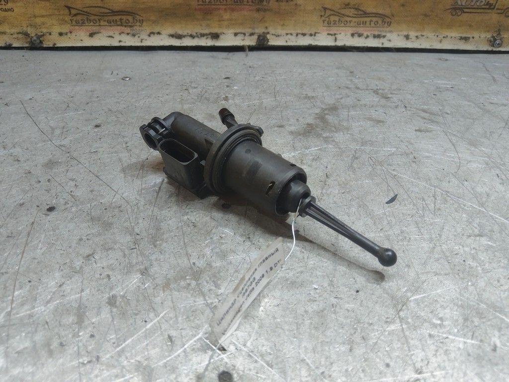 Цилиндр сцепления главный I6B7GG Volkswagen Jetta - Фото 2