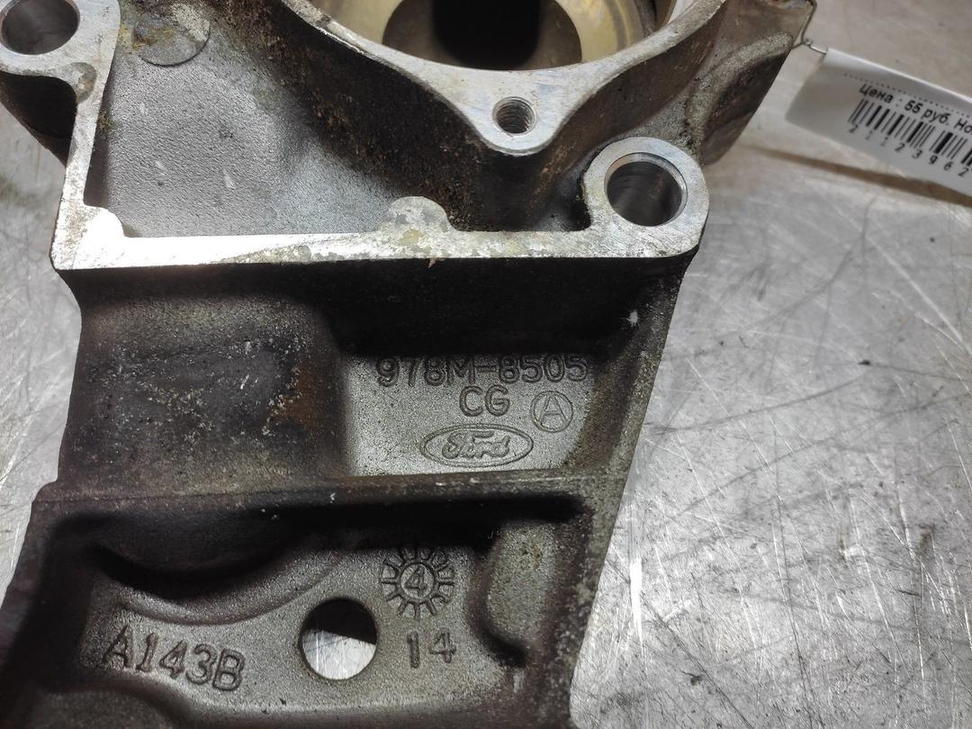 Помпа 684UH0 Ford Focus купить с доставкой