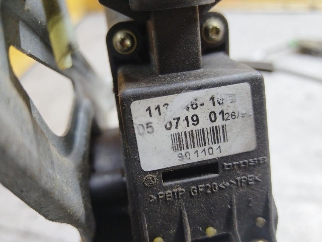 Стеклоподъемник электрический передний левый GJG0ZZ Audi A4 купить на авторазборке