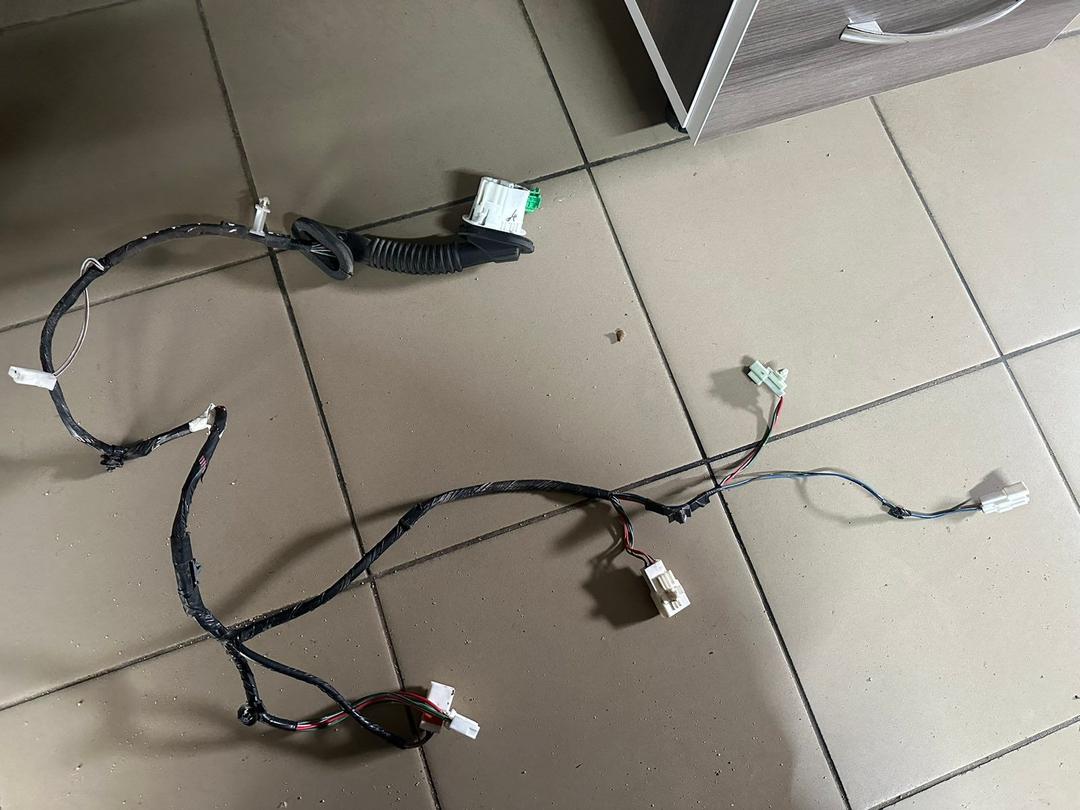 Проводка двери передней правой X79ZWO Mazda Premacy купить с доставкой