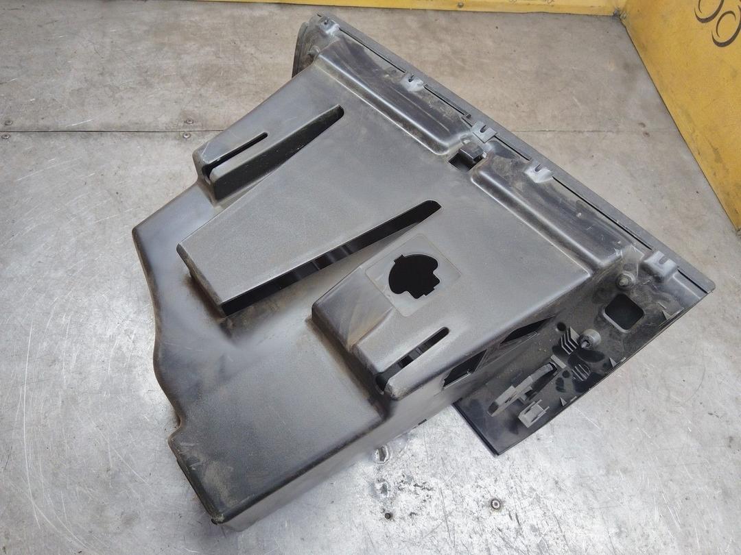 Бардачок K0JE10 Citroen C4 купить с доставкой. Огромный выбор салонов. У нас есть практически все.