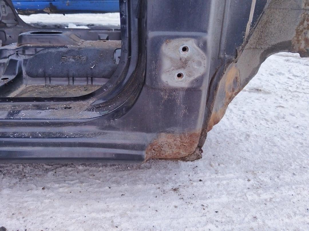 Стойка кузовная передняя правая 0UTQPU Mitsubishi Carisma купить с доставкой