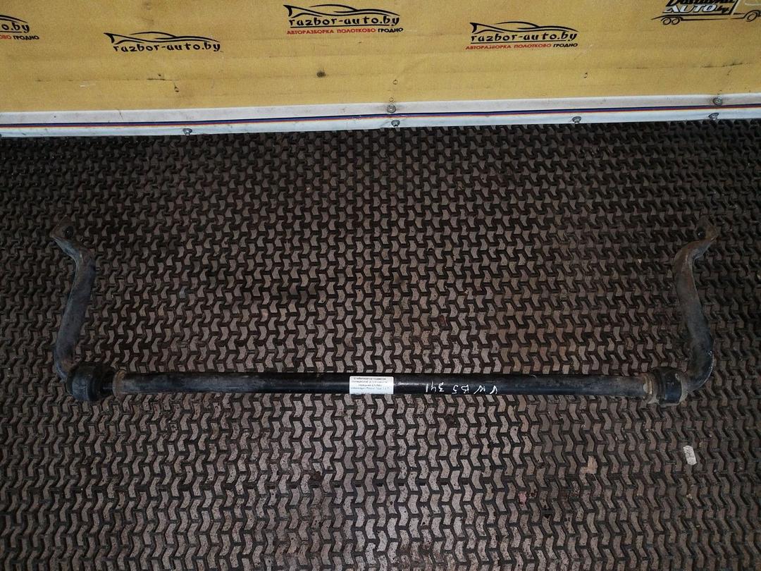 Стабилизатор подвески (поперечной устойчивости) передний CYJN8V Volkswagen Passat