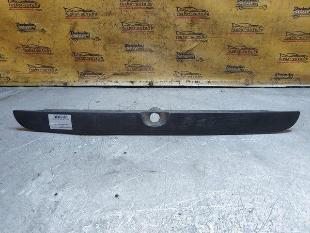 Накладка подсветки номера 0FI5FY Opel Zafira - Фото 2