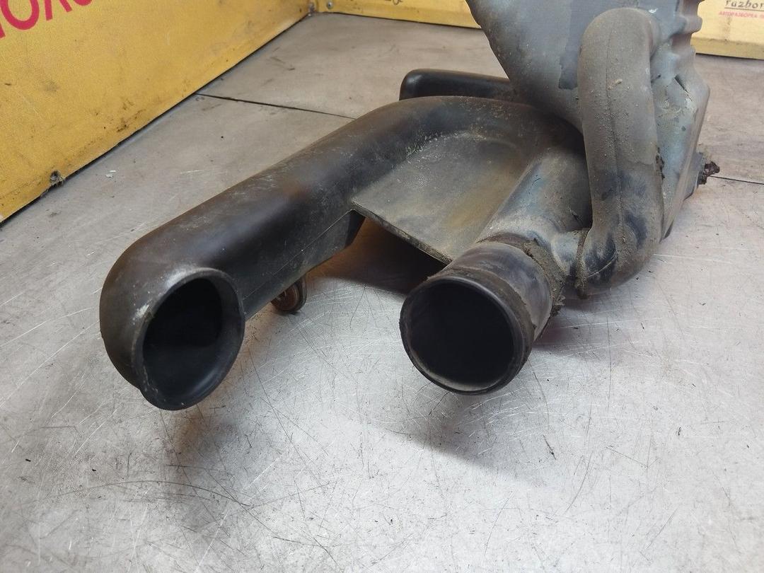 Резонатор воздушного фильтра 0BLSV8 Mazda Premacy купить