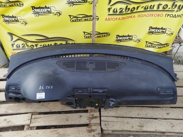 Панель передняя салона (торпедо) YYR700 Volkswagen Passat undefined