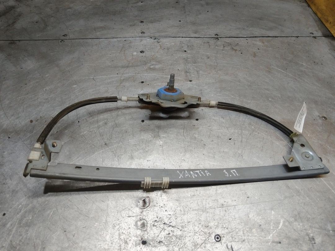 Стеклоподъемник задний правый V5R2T4 Citroen Xantia купить в магазине запчастей бу