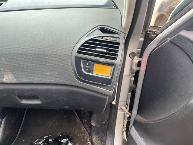 Дефлектор обдува салона QI4BNZ Citroen C4 Picasso