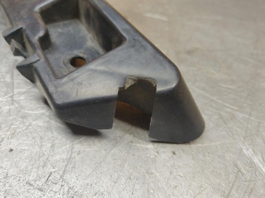 Кронштейн крепления бампера заднего R7L18P Ford Fusion - Фото 4