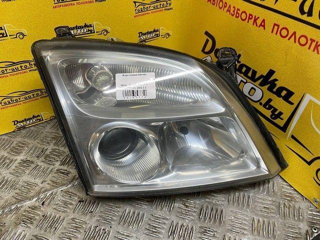 Фара правая 884163 Opel Vectra