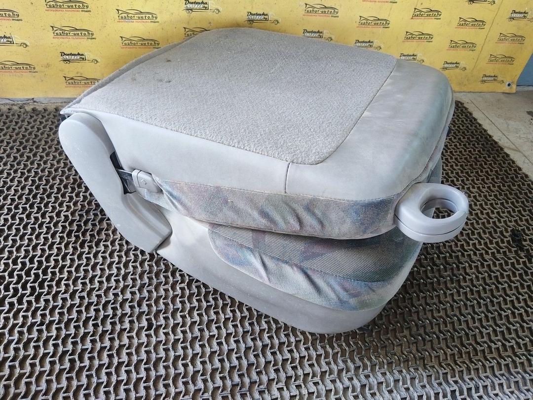 Сиденье заднее E8OS0J Citroen Xsara Picasso купить в магазине запчастей бу