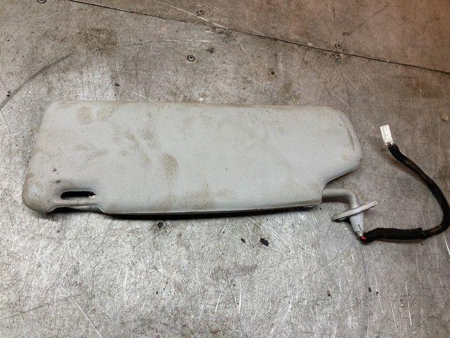 Козырек солнцезащитный 7GH6ZE Volvo V40 купить с доставкой. Огромный выбор запчастей и марок авто. У нас есть практически все.