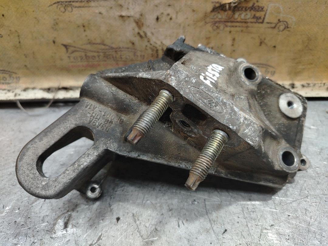 Кронштейн двигателя T6ZWFX Ford Fiesta - Фото 1