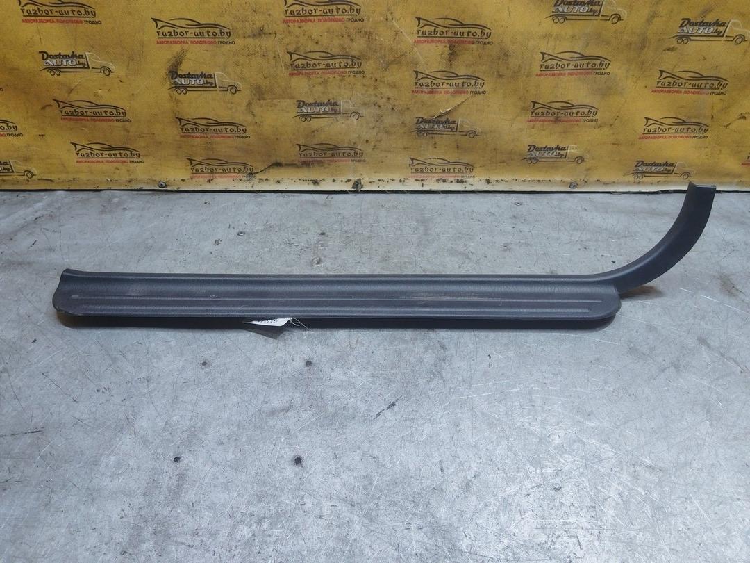 Накладка на порог внутренняя передняя правая YL3JOK Mitsubishi Carisma купить