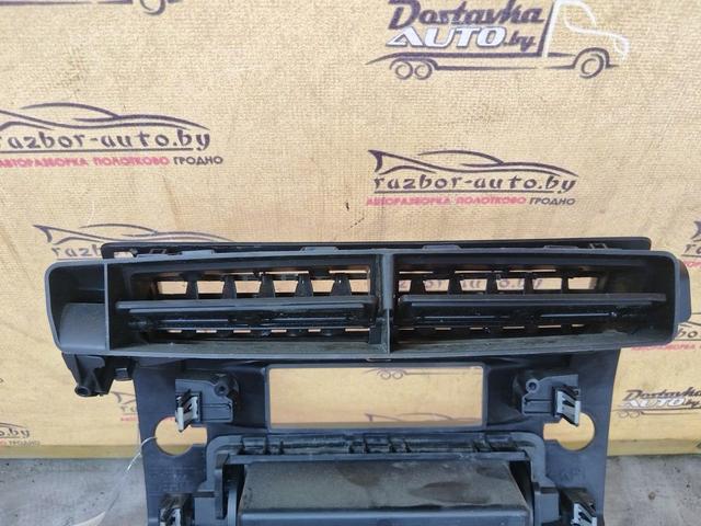 Рамка блока кнопок центральной консоли UHKARU Citroen C4 купить с доставкой