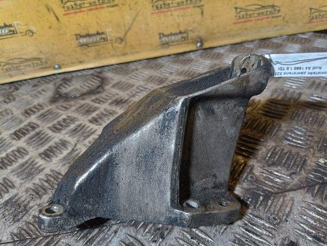 Кронштейн двигателя 323170 Audi A4