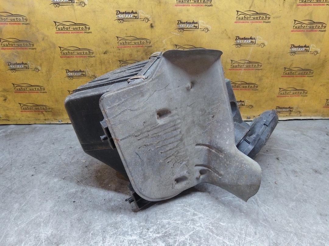 Корпус воздушного фильтра 8M6C85 Volkswagen Passat купить в магазине запчастей бу