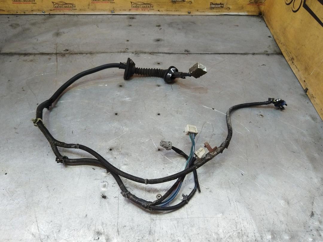 Проводка двери задней левой FYW4MC Nissan Primera