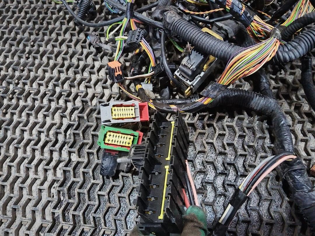 Проводка салона EM856P Peugeot 206 купить