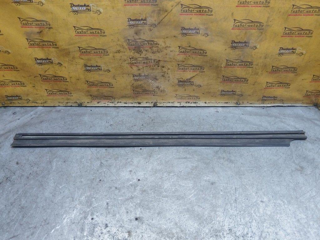 Молдинг двери передней левой S33YFY Audi 100 - Фото 3