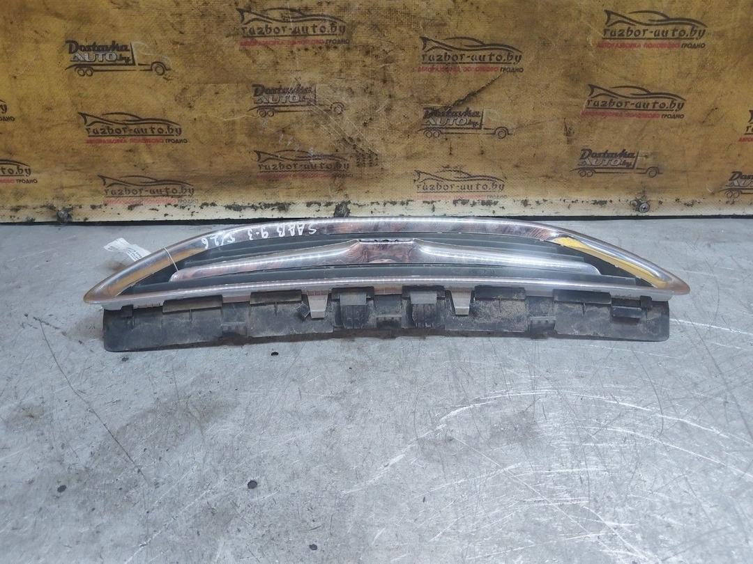 Решетка радиатора Q3X3E6 Saab 9-3 - Фото 2