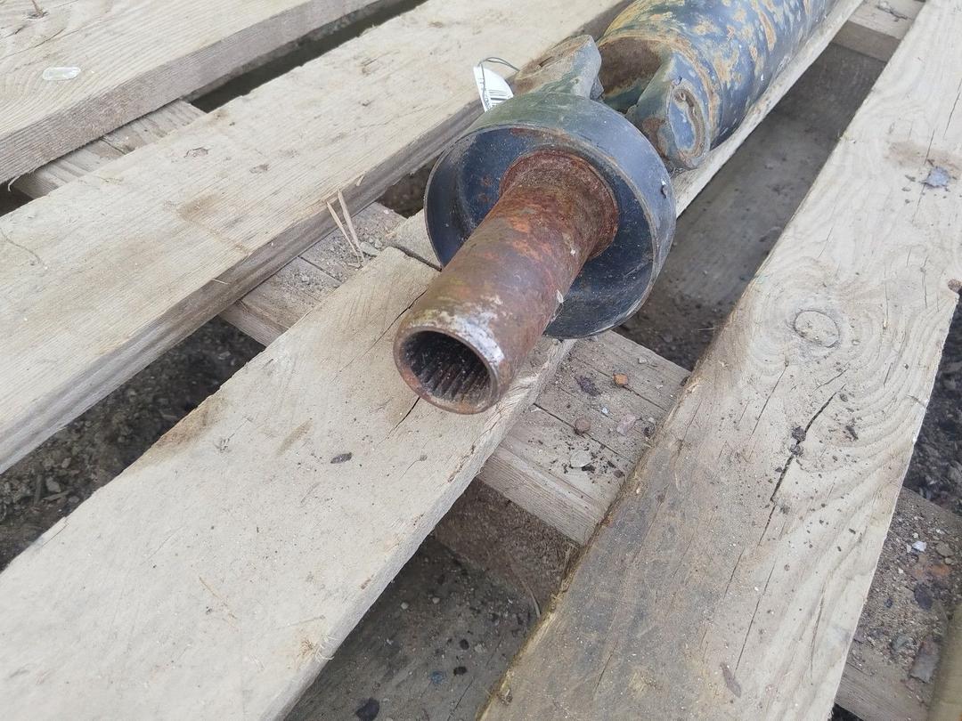 Карданный вал A5TDUZ Great-Wall Hover купить с доставкой. Огромный выбор запчастей и марок авто. У нас есть практически все.