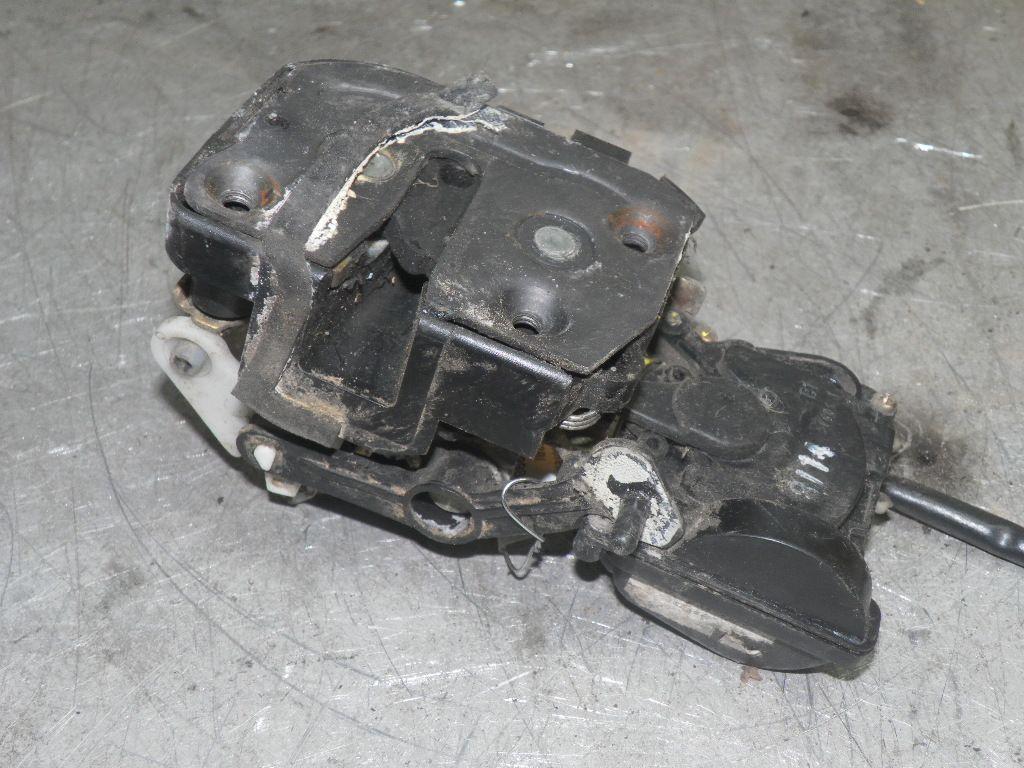 Замок двери задней правой WEE3BI Mazda 323F